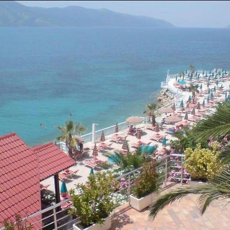 Hotel Roi Radhima Kültér fotó